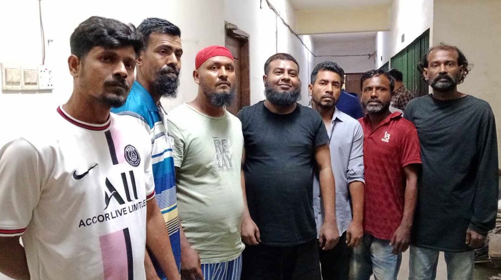 ফতুল্লায় মিছিলের প্রস্তুতিকালে আ. লীগ কর্মীসহ আটক ৭