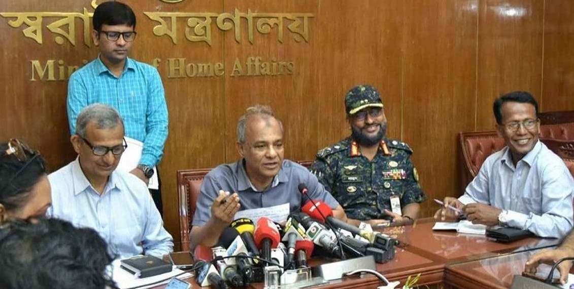 লুট হওয়া অস্ত্র উদ্ধারে স্বরাষ্ট্র মন্ত্রণালয়ের পুরস্কার ঘোষণা
