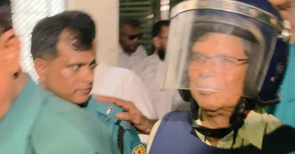 সন্ত্রাসবিরোধী আইনের মামলায় আবু আলম শহীদ খান কারাগারে