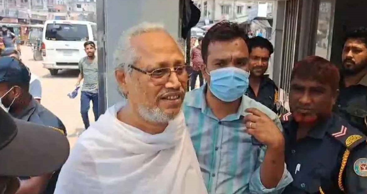 জামিনে মুক্তি পেলেন বাউলশিল্পী আবুল সরকার