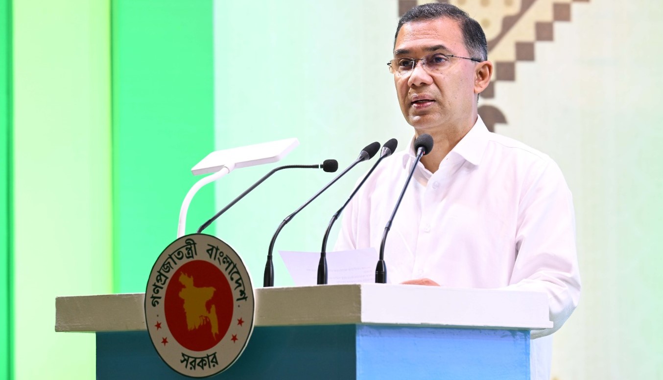 চলমান দুর্যোগে প্রশাসনকে প্রধানমন্ত্রীর বিশেষ নির্দেশনা 