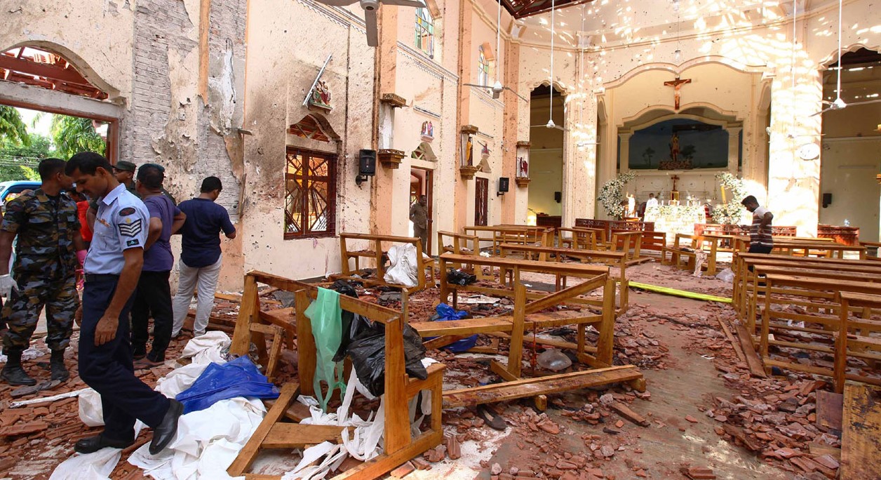 বোমা হামলায় জড়িত থাকায় শ্রীলঙ্কার সাবেক গোয়েন্দা প্রধান গ্রেপ্তার