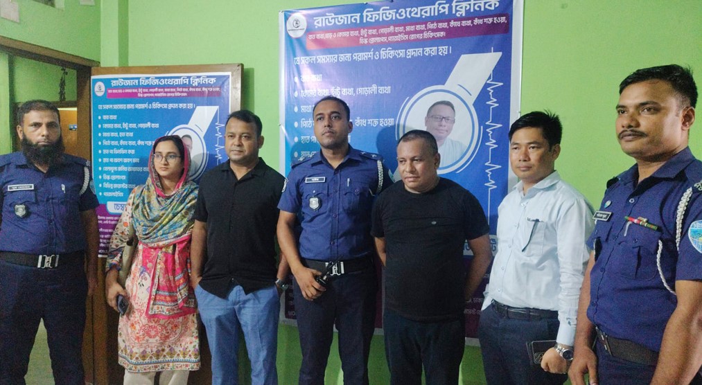 কেশবপুরের সাবেক পৌর মেয়রকে পিটিয়ে পুলিশে দিল জনতা