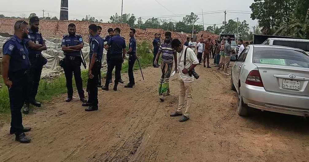 ধামরাইতে ৫ অবৈধ ইটভাটাকে জরিমানা