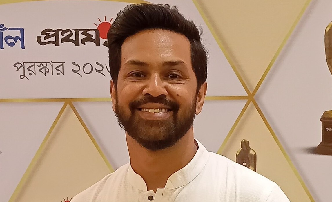 ‘তাণ্ডব’ প্রদর্শন বন্ধ, ড. ইউনূসের বরাবর আশফাক নিপুণের ক্ষোভ