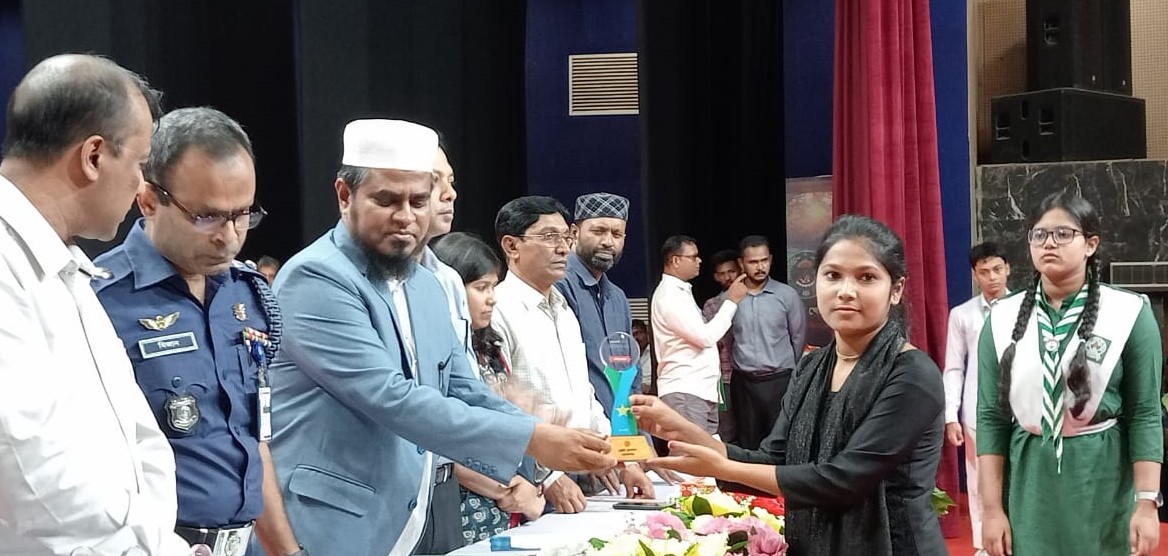গোপালগঞ্জে জিপিএ ৫ প্রাপ্ত ৬৪৪ শিক্ষার্থীকে সংবর্ধনা 