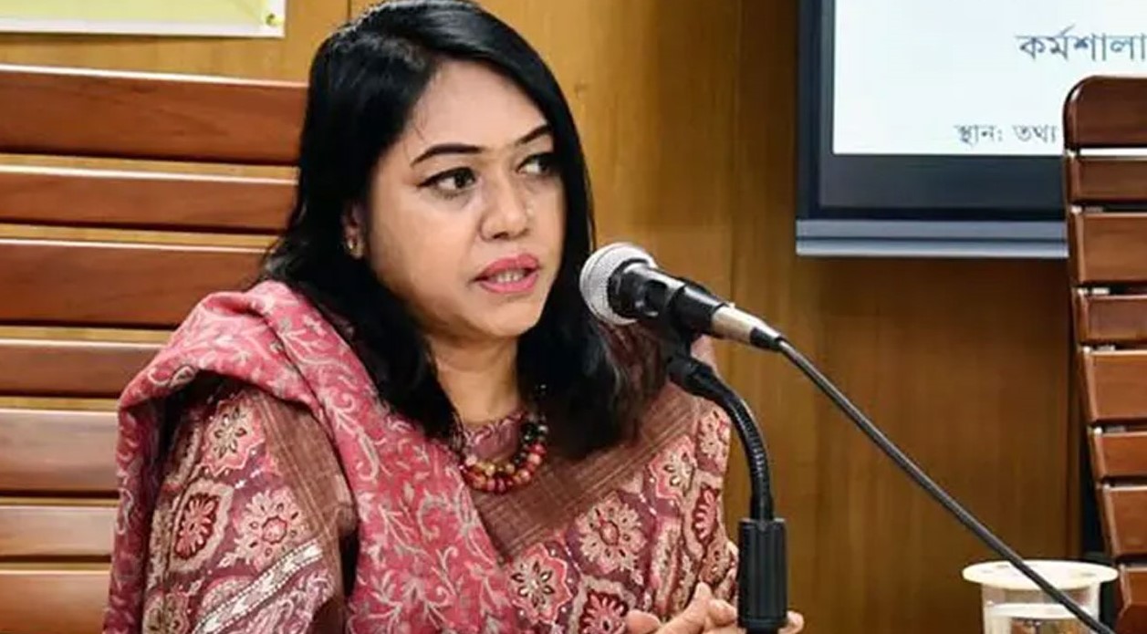 গুজব ও অপতথ্য রোধে গণমাধ্যমকর্মীদের ভূমিকা অপরিহার্য: তথ্য সচিব