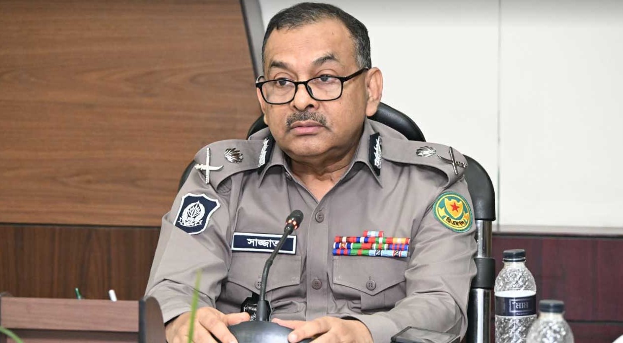 ঢাকায় ভোটকেন্দ্রে সর্বোচ্চ নিরাপত্তা নিশ্চিত করার নির্দেশ