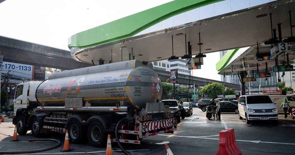 ১ এপ্রিল থেকে পেট্রোল রপ্তানি বন্ধ করছে রাশিয়া