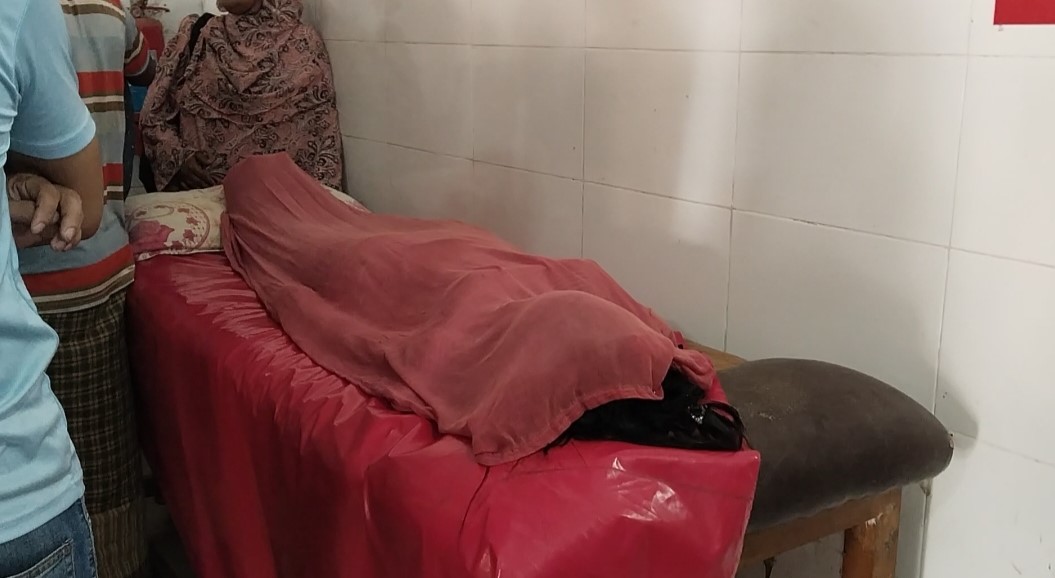লোহাগড়ায় মোবাইল ফোন না দেওয়ায় শিক্ষার্থীর আত্মহত্যা