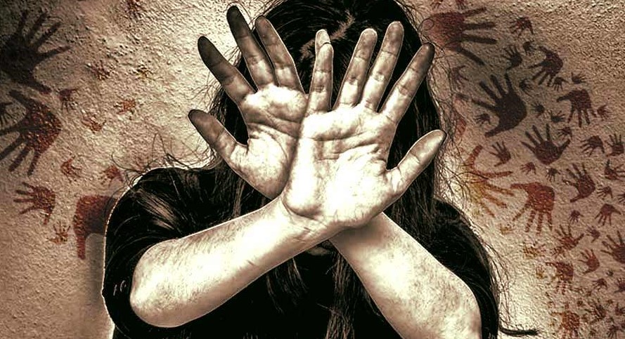 পরশুরামে কন্যাসন্তানকে হত্যার হুমকি দিয়ে প্রবাসীর স্ত্রীকে ধর্ষণ 