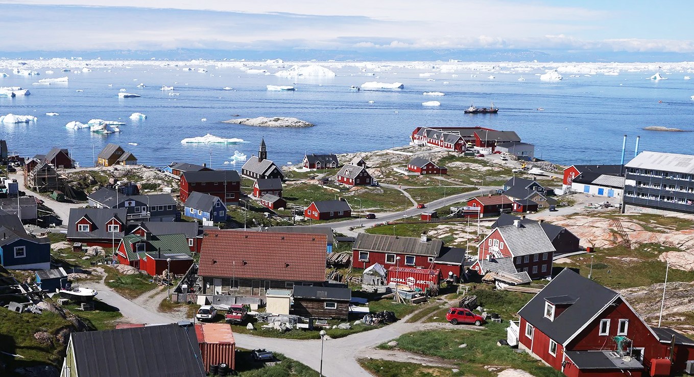 ভূরাজনৈতিক আলোচনার বাইরে গ্রিনল্যান্ড পর্যটকদের জন্য কেমন