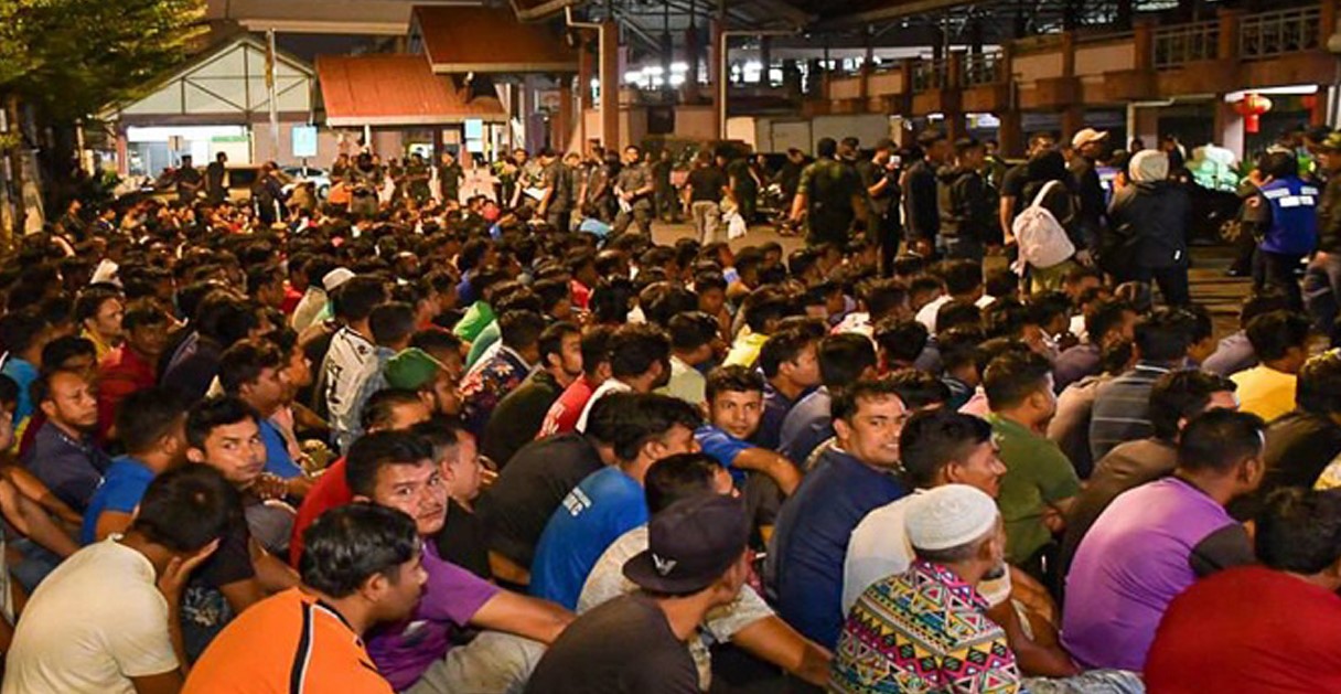 মালয়েশিয়ায় বাংলাদেশিসহ ৫৯৭ অভিবাসী আটক
