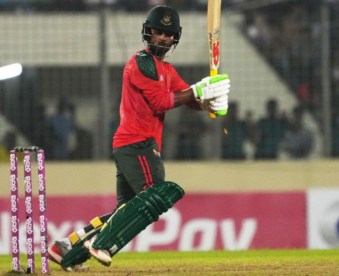 বাংলাদেশের কাছে পাত্তাই পেল না পাকিস্তান