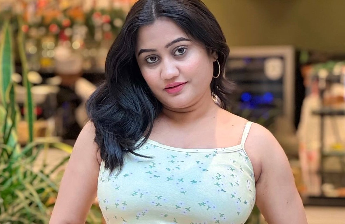 চোখের সাজ ও যত্নে টিপসগুলো জেনে নিন