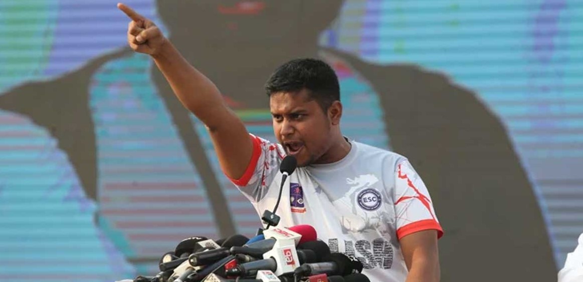 ফেসবুক থেকে আয়ের পরিমাণ জানালেন হাসনাত