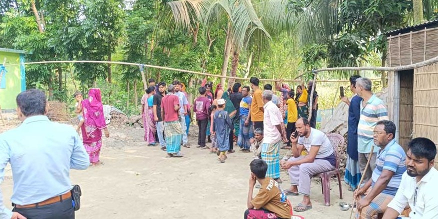 মানিকগঞ্জে নিখোঁজ শিশুর মরদেহ উদ্ধার, দুইজনকে পিটিয়ে হত্যা