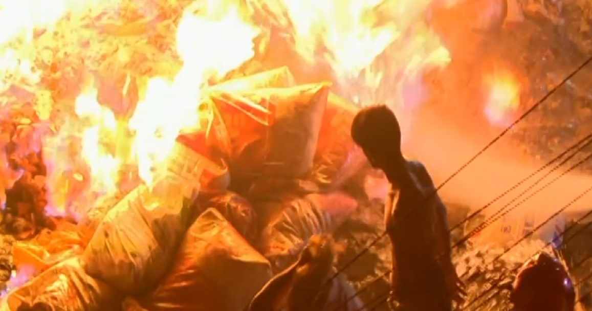 রাজধানীতে গ্যাস লিকেজ থেকে আগুন, দগ্ধ ৬