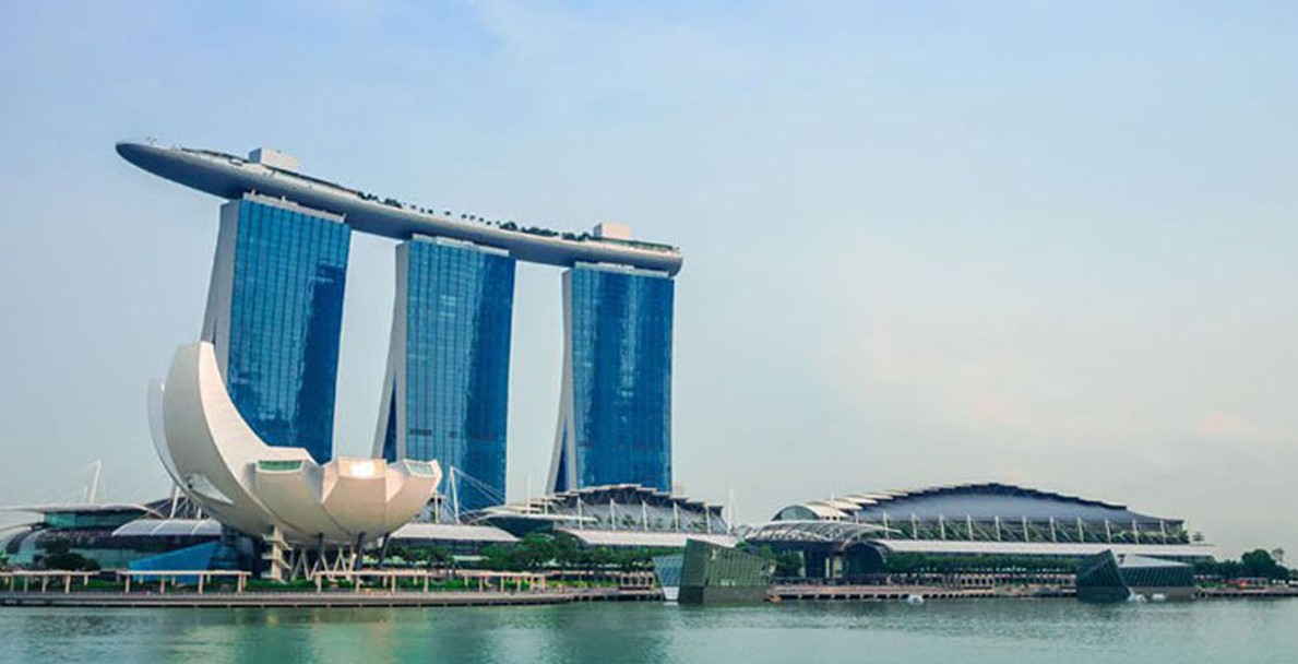 রাতে একা চলাফেরায় নিরাপদ দেশগুলোর নাম জেনে নিন