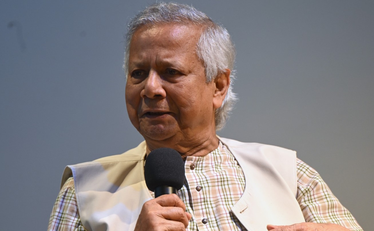 ড. ইউনূসের বিরুদ্ধে এমপি শেখ মজিবুরের মামলার আবেদন