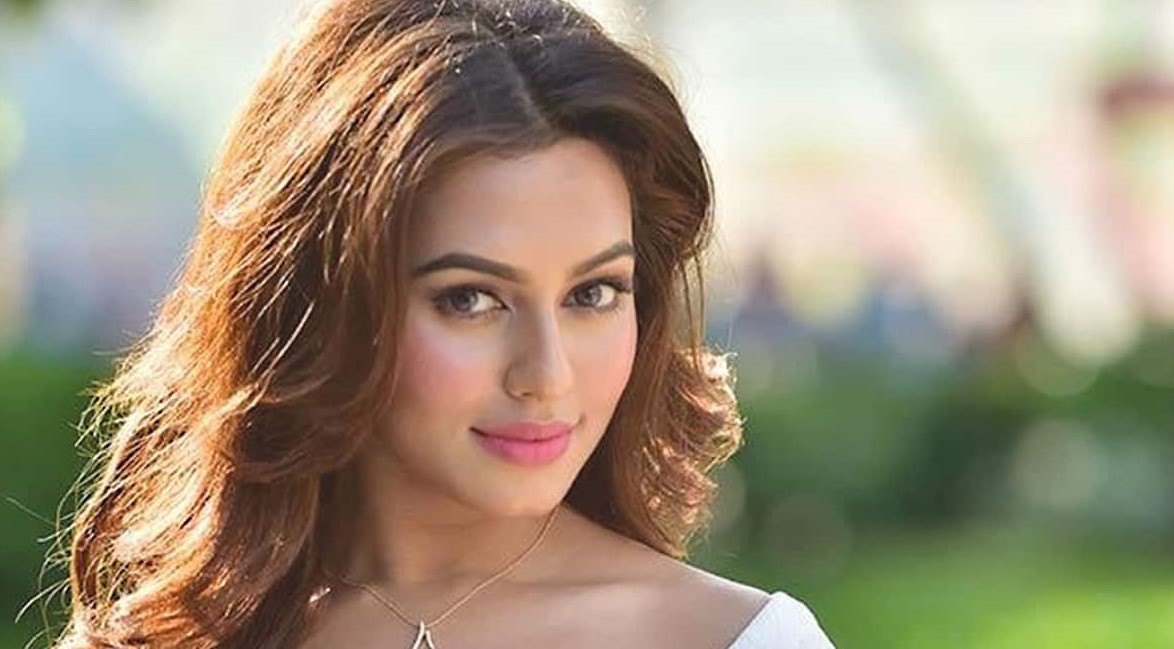 মানসিক অবসাদে ভুগছেন নুসরাত ফারিয়া 