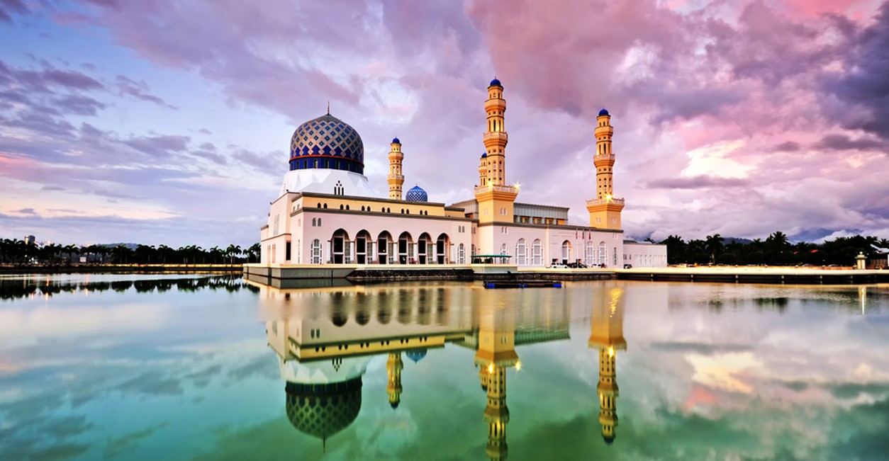 দেশের আকাশে চাঁদ দেখা যায়নি, ঈদ শনিবার