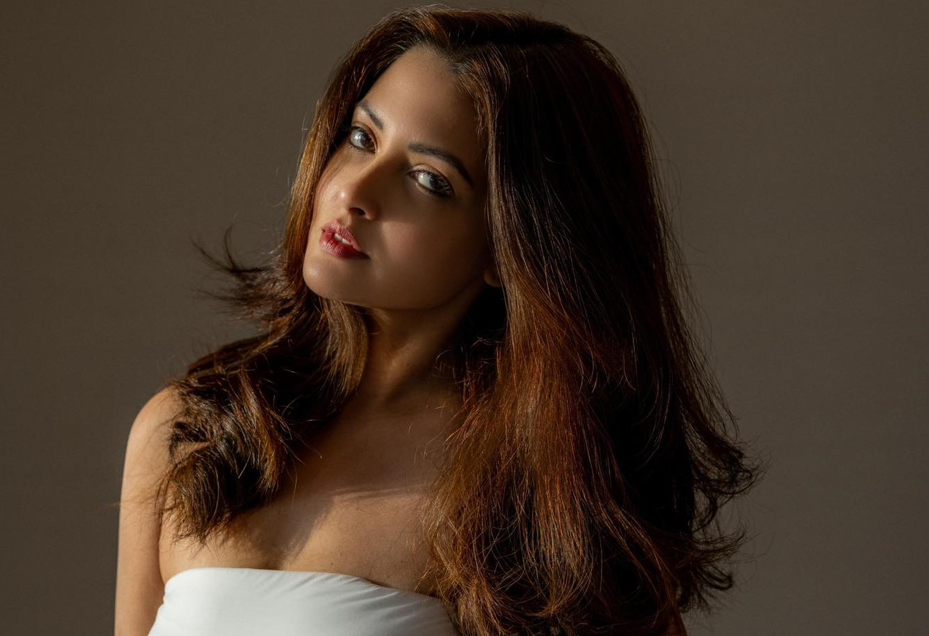 চুল পড়া রোধে যা করবেন