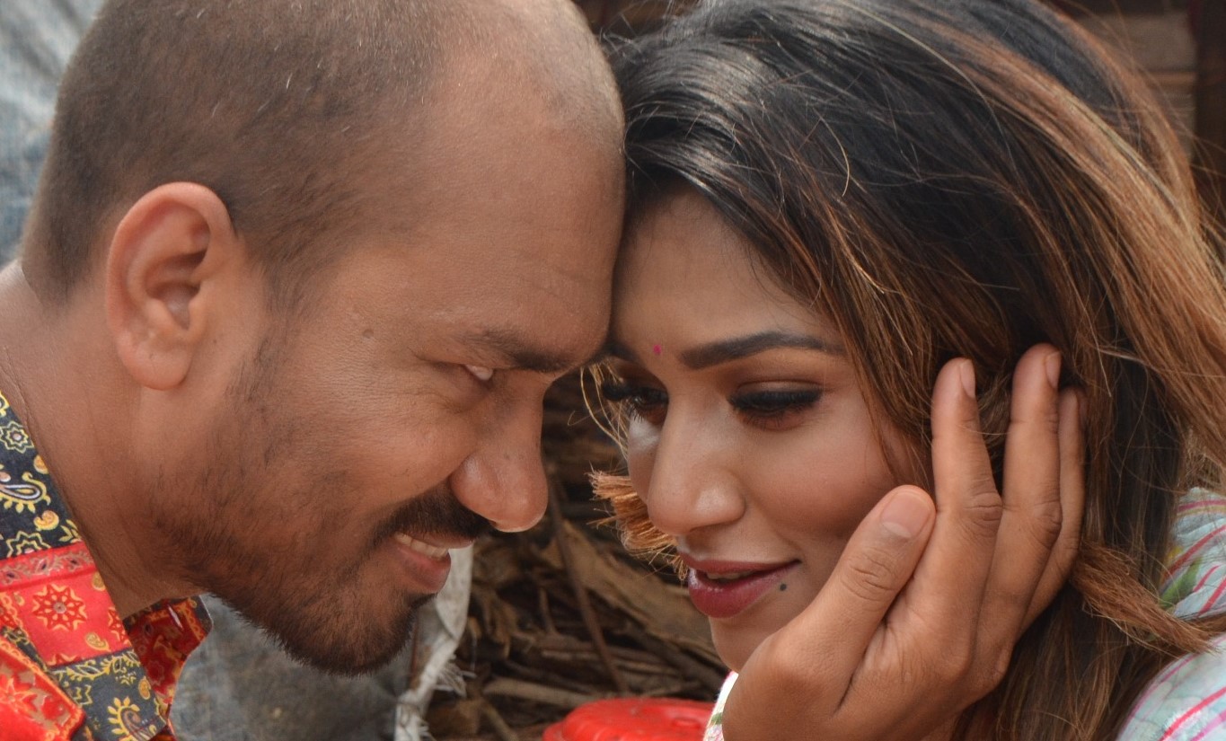 ছাড়পত্র পেলো রাসেল মিয়া জলির “গোয়ার”