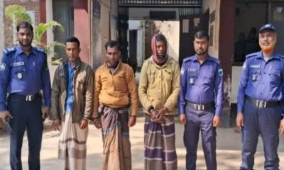 বাড়ি পৌঁছে দেওয়ার কথা বলে গৃহবধূকে রাতভর গণধর্ষণ