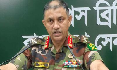 ট্রাইব্যুনালের চার্জশিটে নাম আসা ১৫ সেনা কর্মকর্তা হেফাজতে