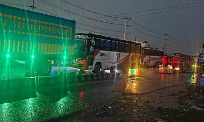 ঈদযাত্রায় বৃষ্টির হানা ২০ কিলোমিটার যানজট