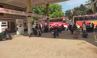 জ্বালানি সংকটে গাইবান্ধায় সব পাম্প বন্ধ