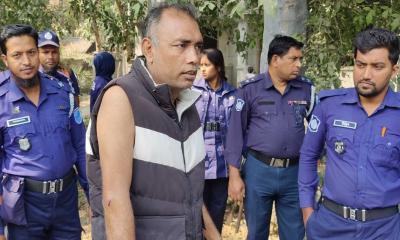 রাজবাড়ীতে পুলিশ পিটিয়ে আসামি ছিনতাই