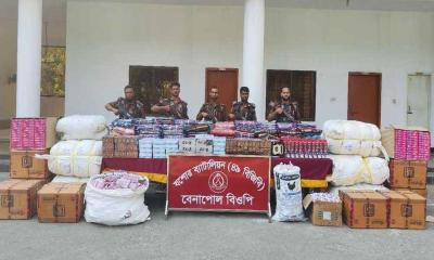 বেনাপোলে দেড় কোটি টাকার ভারতীয় মালামাল আটক