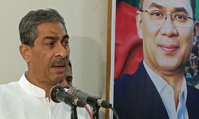 ঝটিকা মিছিলের মধ্যে ফ্যাসিবাদ লুকায়িত আছে: এ্যানি
