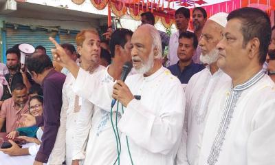 শতশত কোটি টাকা লুটপাট করে দেশকে দেউলিয়া করে দিয়েছে আ.লীগ: মঈন খান