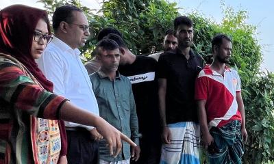 বাঞ্ছারামপুরে নদী দখল করে মাছ শিকার