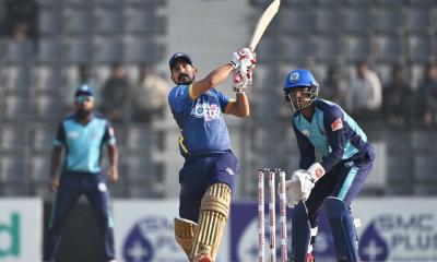 নাসিরের বিধ্বংসী ইনিংস, হারের বৃত্তে ঘুরপাক নোয়াখালী