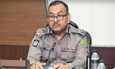 ঢাকায় ভোটকেন্দ্রে সর্বোচ্চ নিরাপত্তা নিশ্চিত করার নির্দেশ