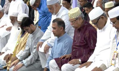 জাতীয় ঈদগাহ ময়দানে পবিত্র ঈদুল ফিতরের প্রধান জামাত অনুষ্ঠিত