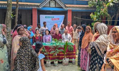 গ্রামীণ বর্জ্য ব্যবস্থাপনায় বিপ্লব ঘটাচ্ছে