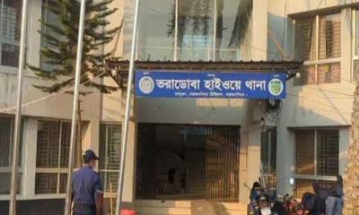 ভালুকায় কাভার্ডভ্যানের চাপায় বৃদ্ধ নিহত