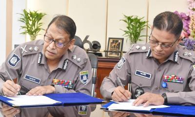 দায়িত্ব গ্রহণ করলেন নবনিযুক্ত আইজিপি আলী হোসেন ফকির