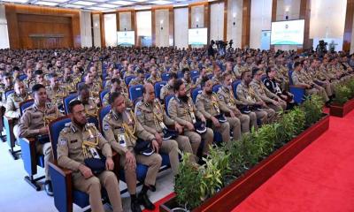 পুলিশ সপ্তাহ উদ্বোধন করলেন প্রধান উপদেষ্টা ড. ইউনূস