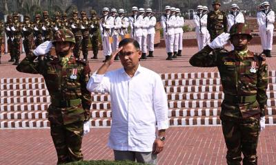 স্মৃতিসৌধের পরিদর্শন বইয়ে যা লিখলেন তারেক রহমান