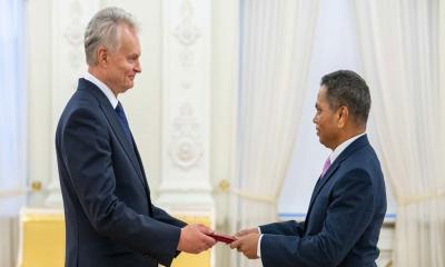 রাষ্ট্রপতির কাছে বাংলাদেশের রাষ্ট্রদূতের পরিচয়পত্র পেশ