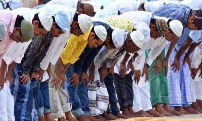 জামাতে নামাজ আদায় নিষিদ্ধ করলো ইতালি