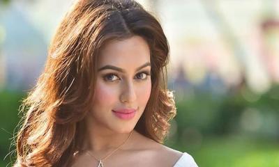 মানসিক অবসাদে ভুগছেন নুসরাত ফারিয়া 